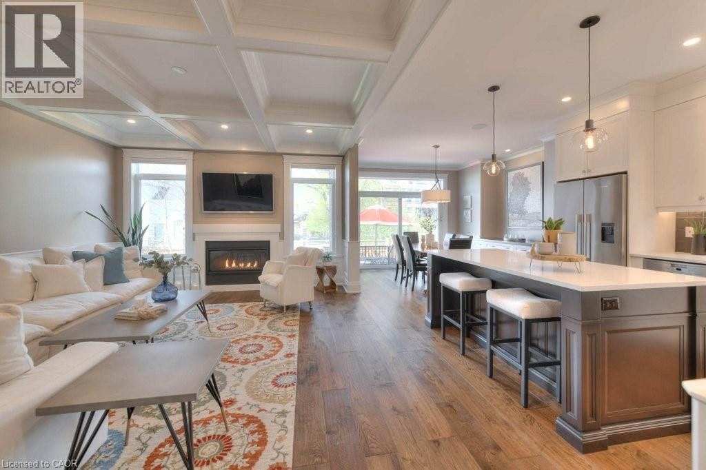12 George St, Waterloo, ON N2J 1K5