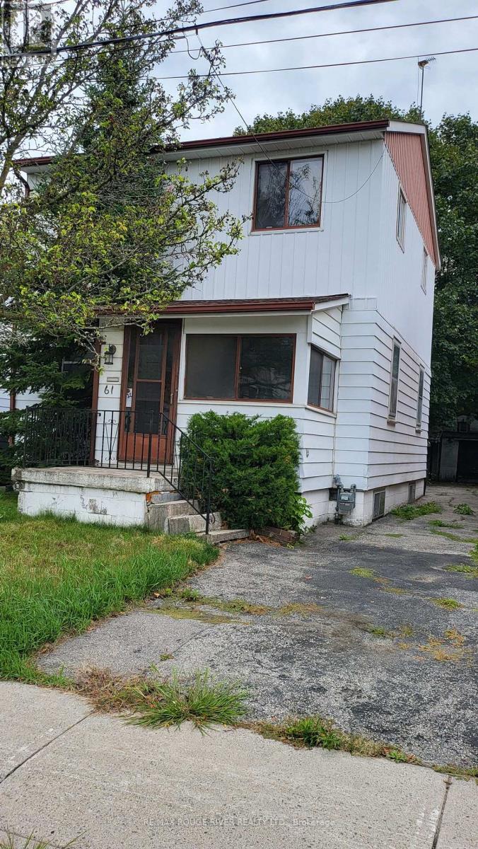 61 Phillip Ave, Toronto, ON M1N 3R1