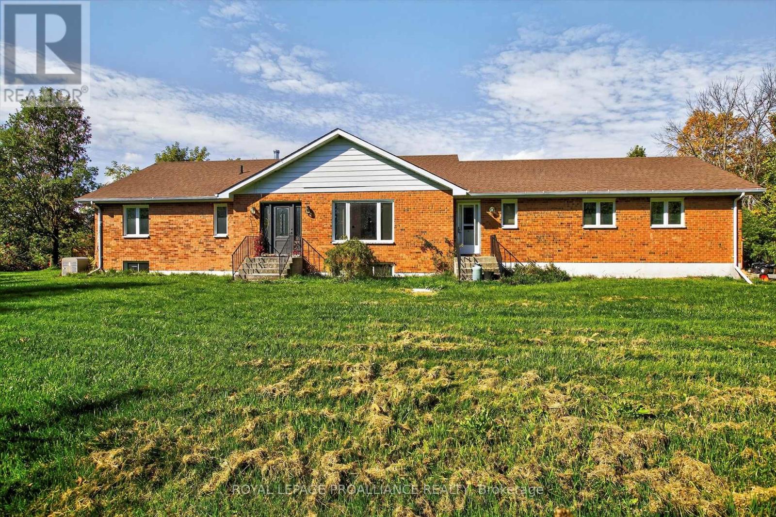 1592 12th Line Smith, Selwyn, ON K0L 2H0