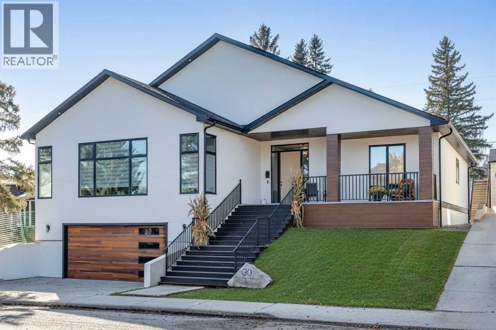 30 Roselawn Cres NW, Calgary, AB T2K 1K6