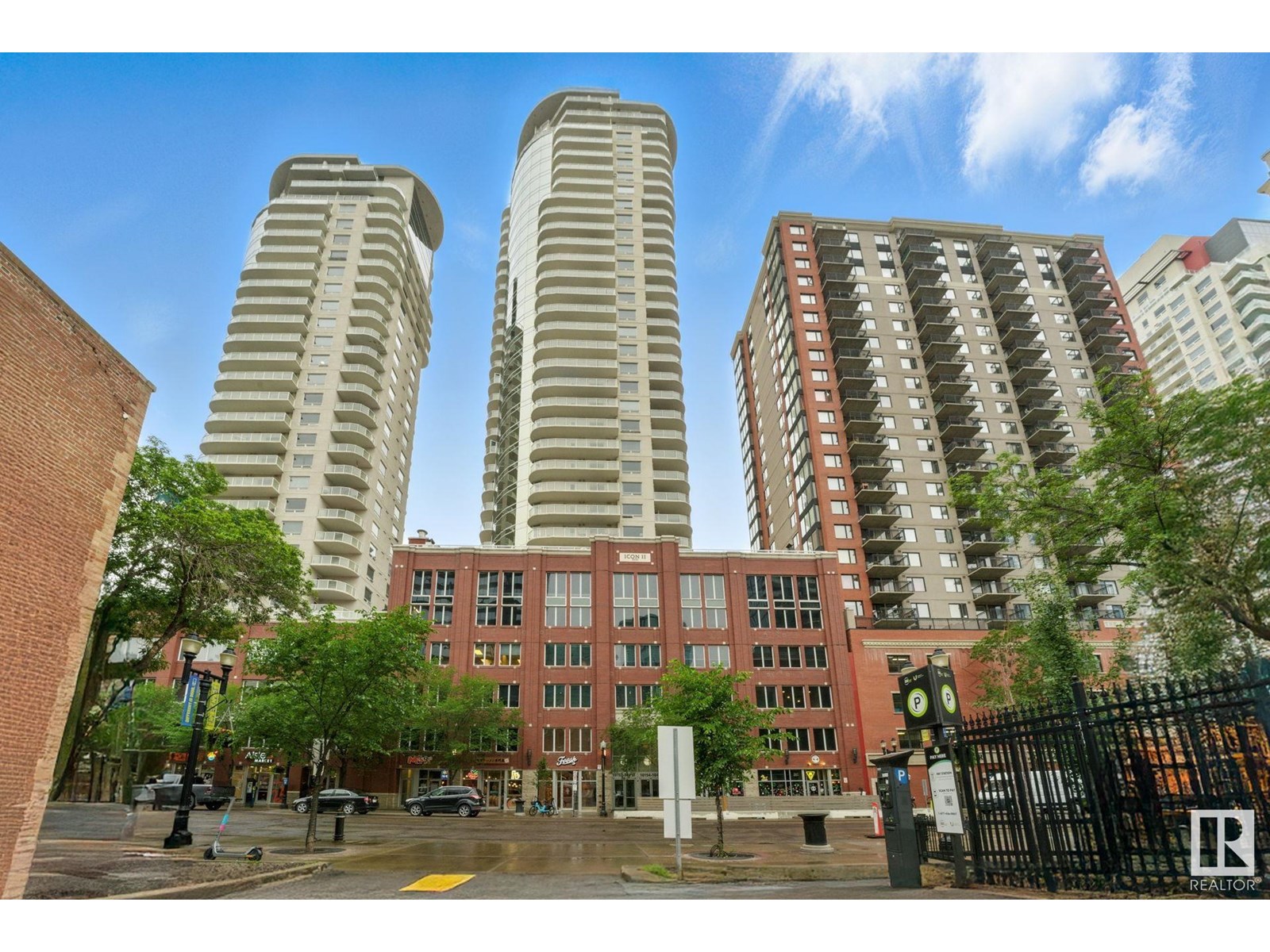 10152 104 Street Northwest #701, Edmonton, AB T5J 0B6