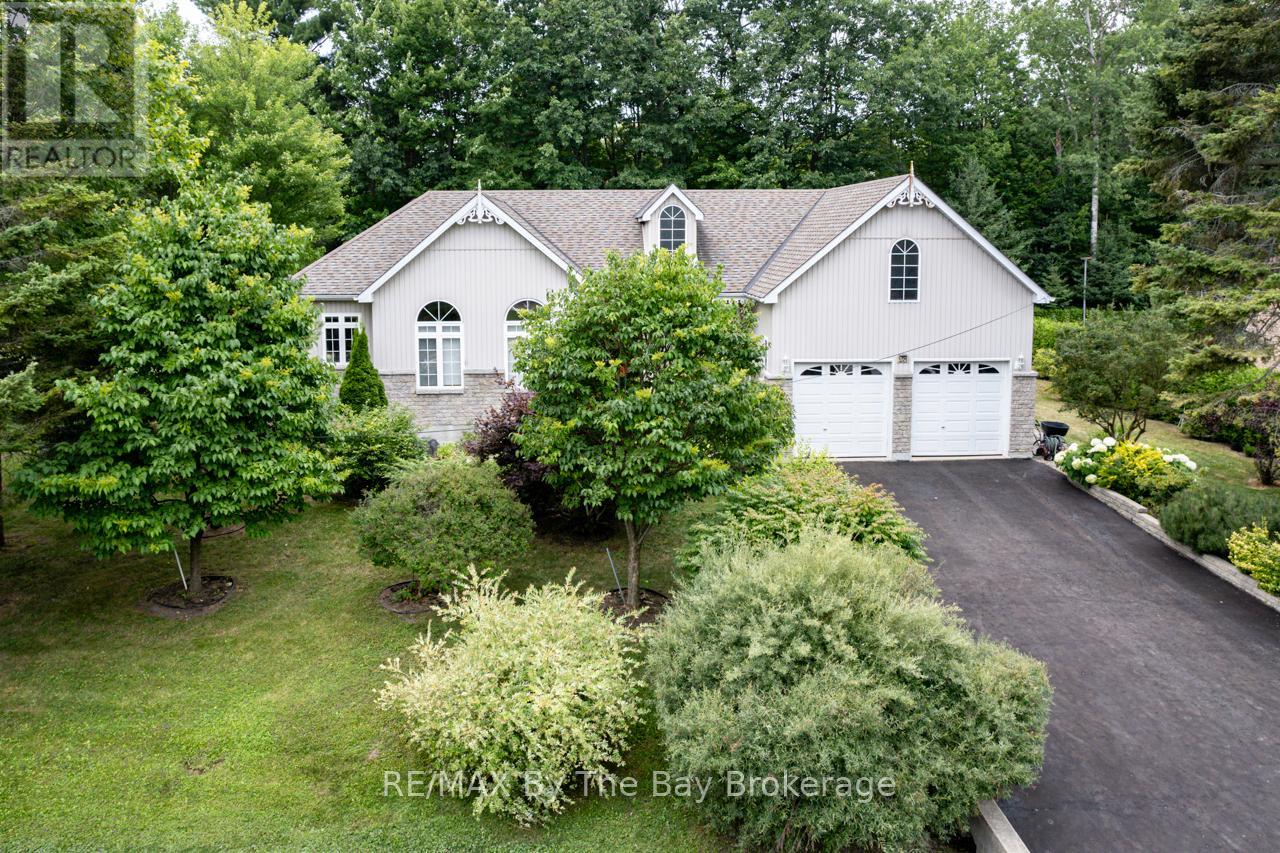 28 Bridlewood Cres, Wasaga Beach, ON L9Z 1B4