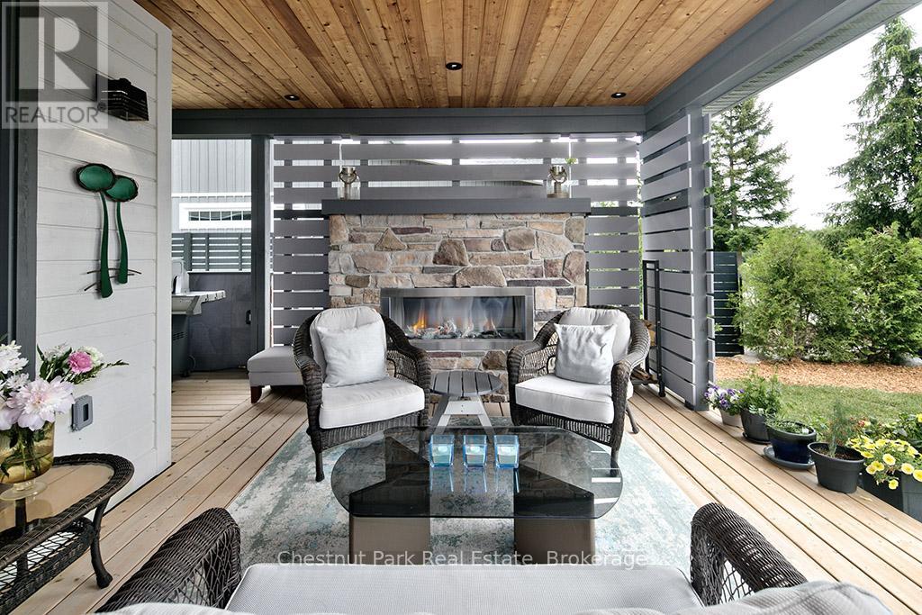 108 Stuart Ct, The Blue Mountains, ON N0H 2P0