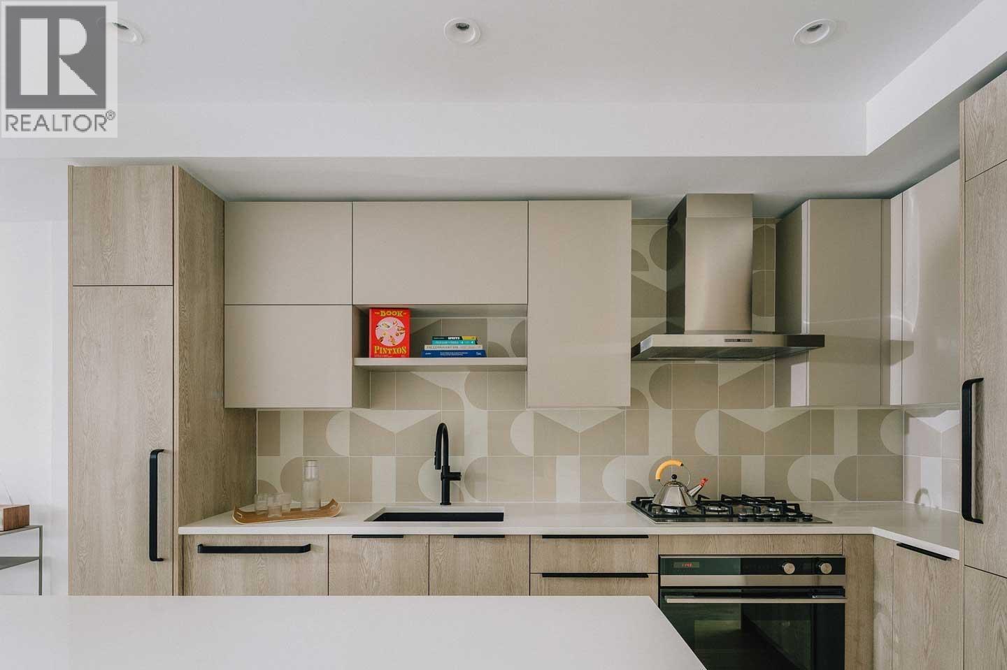 322 E 15th Avenue Unit 209, Vancouver, BC V5T 0K5