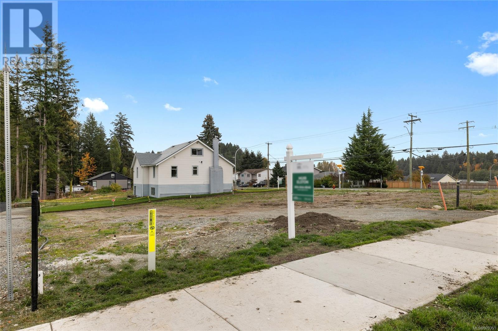 2304 Sparrow Ln, Nanaimo, BC V9T 3S4