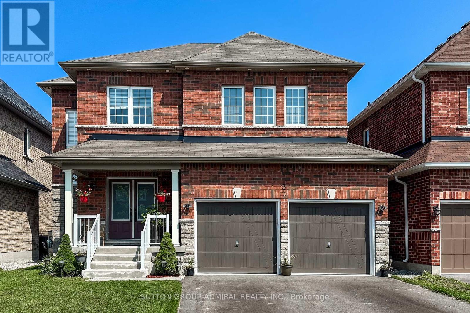 3 Cypress Point St, Barrie, ON L4N 5S4