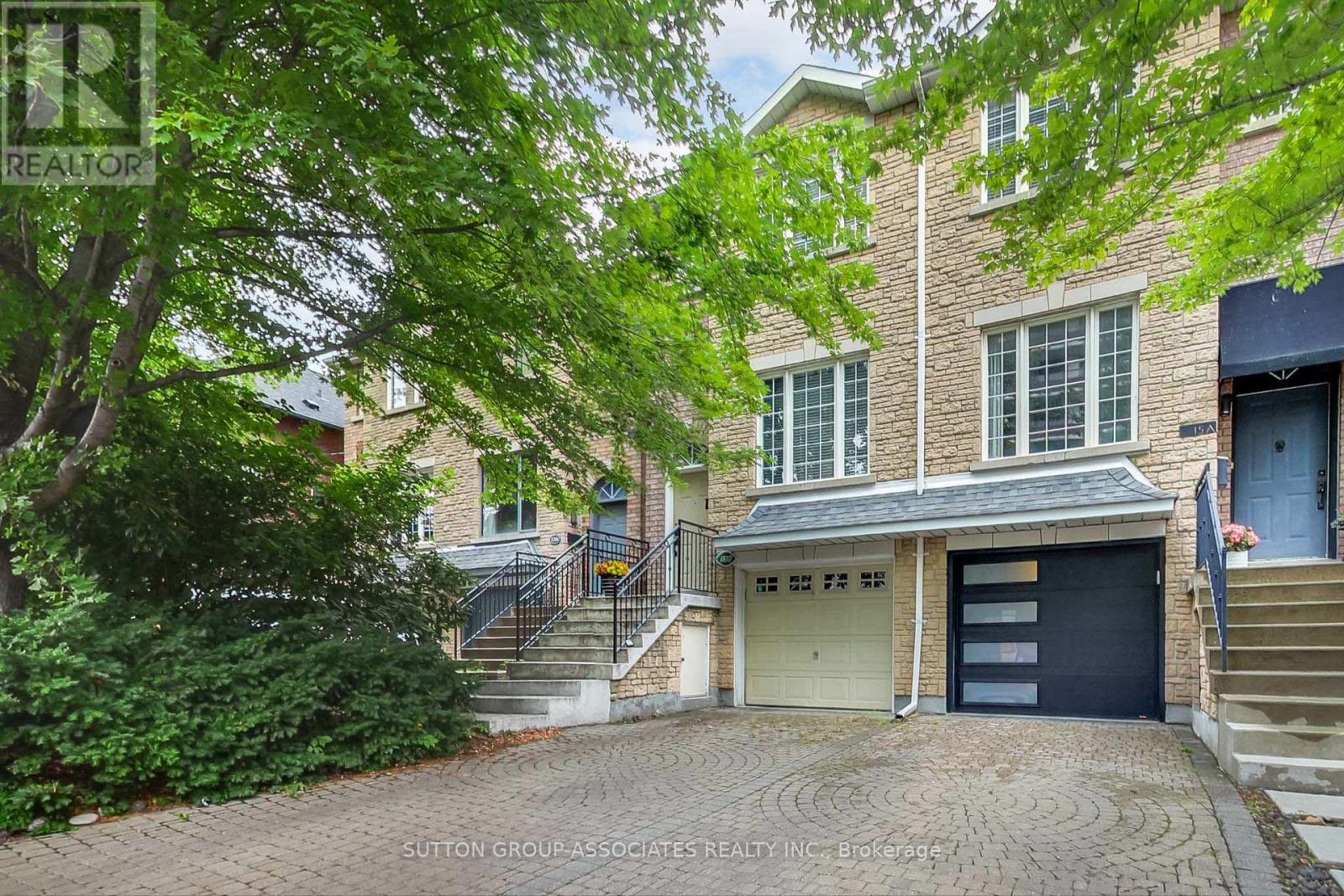 15 Robina Ave #b, Toronto, ON M6C 3Y5