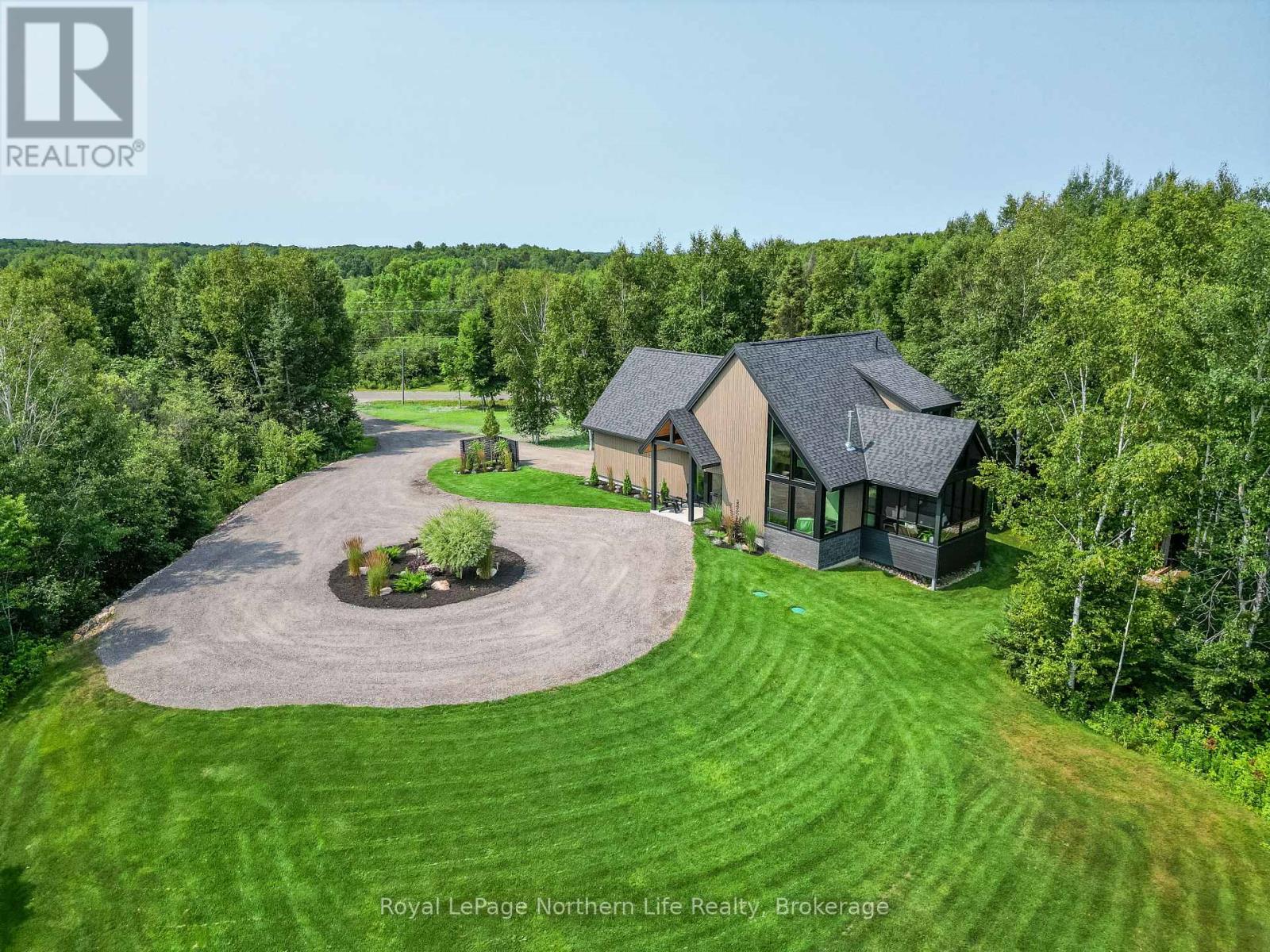 466 Ouellette Rd, East Ferris, ON P0H 1K0