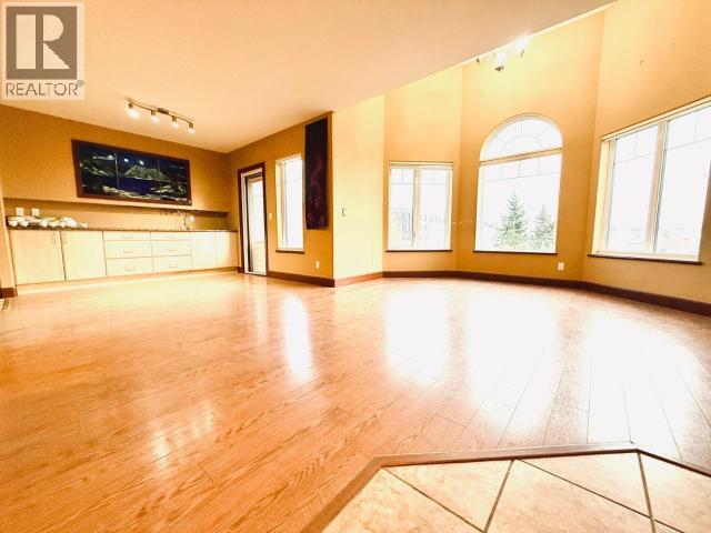308-6100 6th Ave, Whitehorse, YT y1a 1m2
