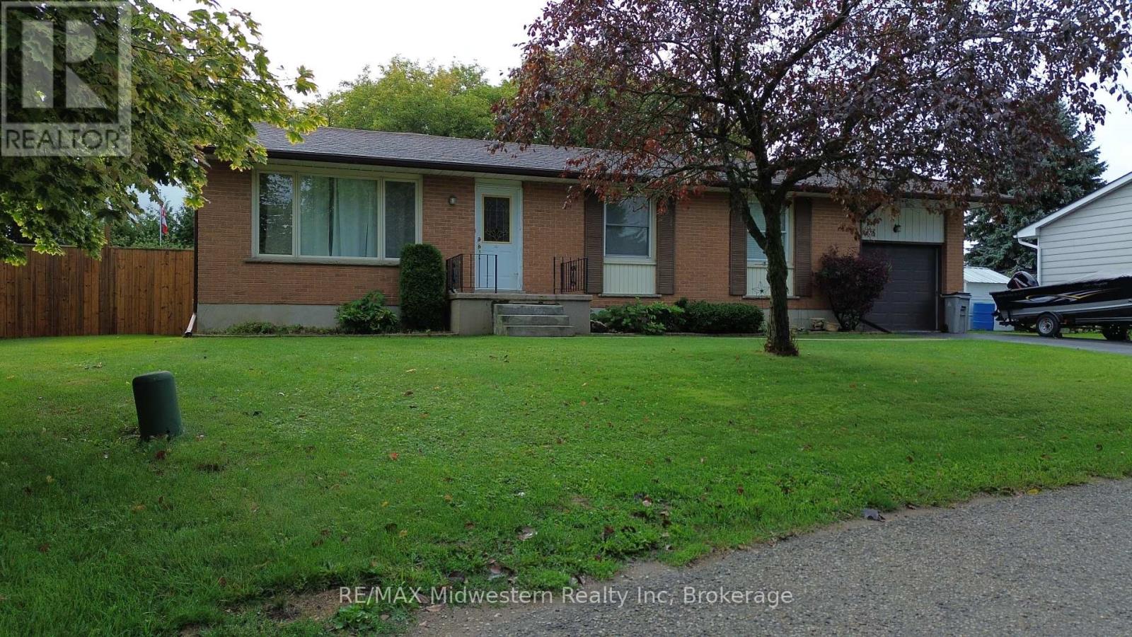 2 Kilberg Ct N, North Perth, ON N4W 1P1