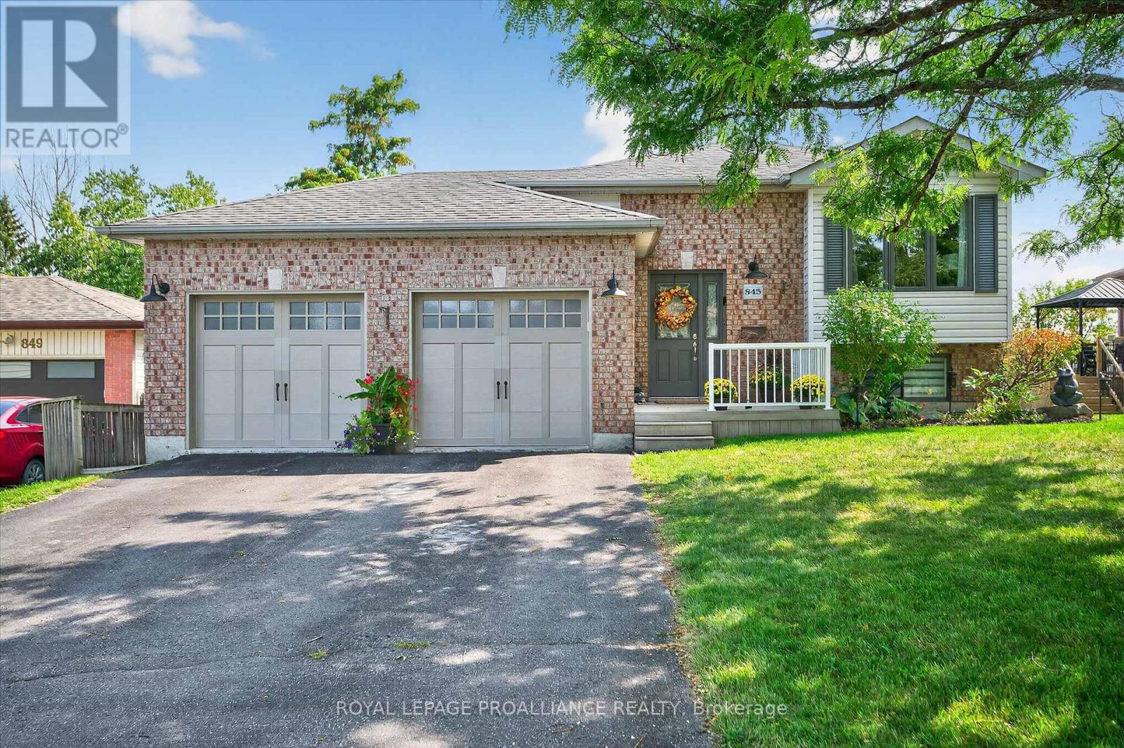 845 Stewart Dr Ward 4 Dr, Peterborough, ON K9J 7R3