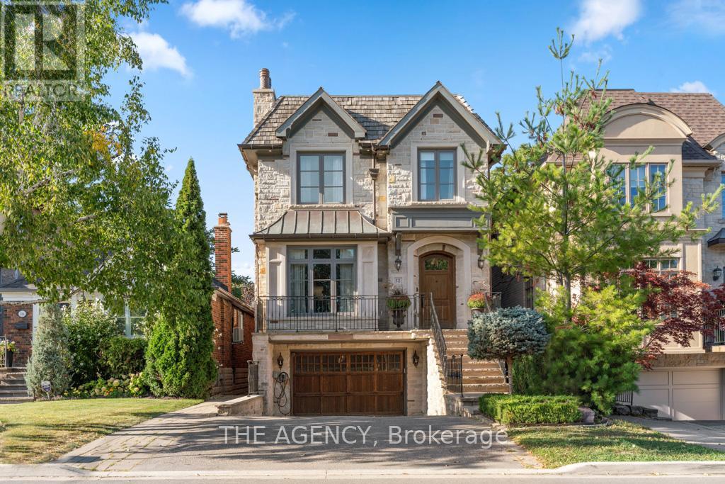 12 Dunblaine Ave, Toronto Bedford Park-nortown, ON M5M 2R7