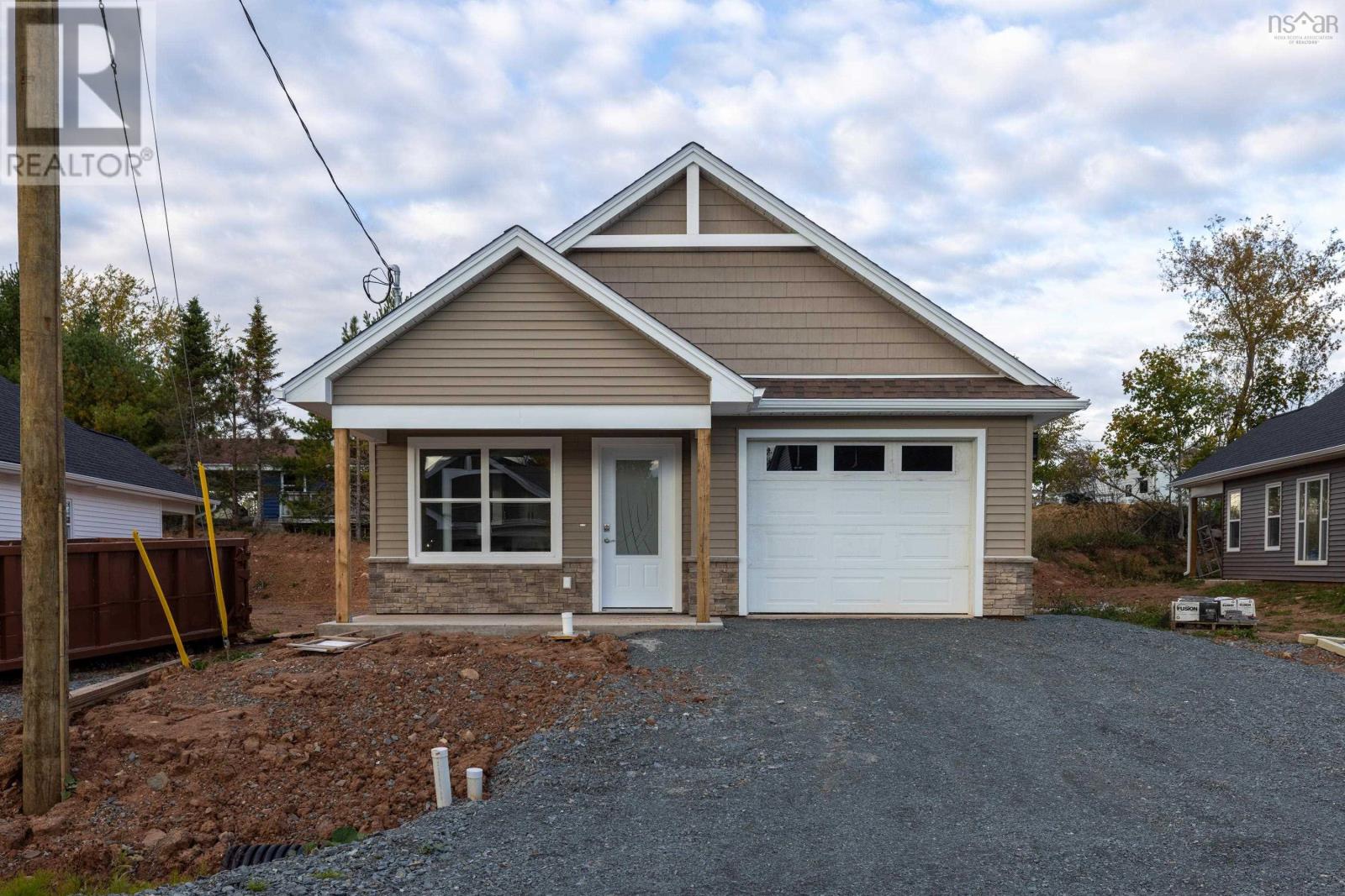 12 Rubys Way, Stewiacke, NS B0N 2J0
