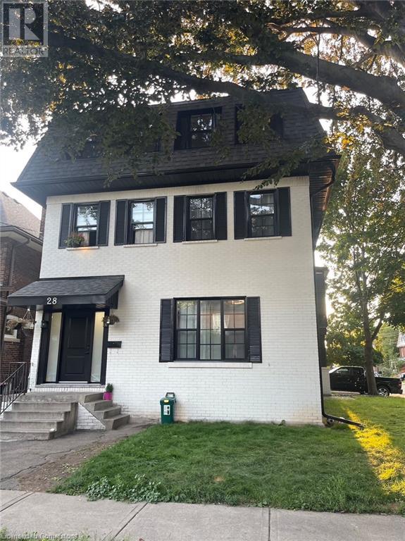 28 Burris St, Hamilton, ON L8M 2J3