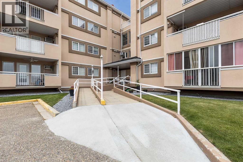 22 Park Meadows Drive Se Unit 414, Medicine Hat, AB T1A 4E8