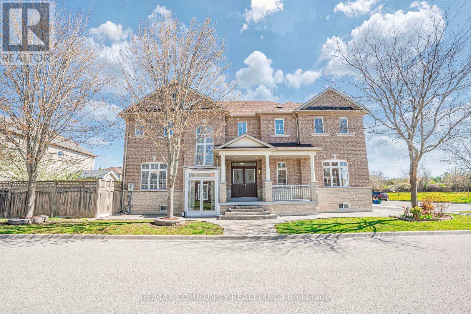 42 Reginald Lamb Cres, Markham, ON L6B 0B5
