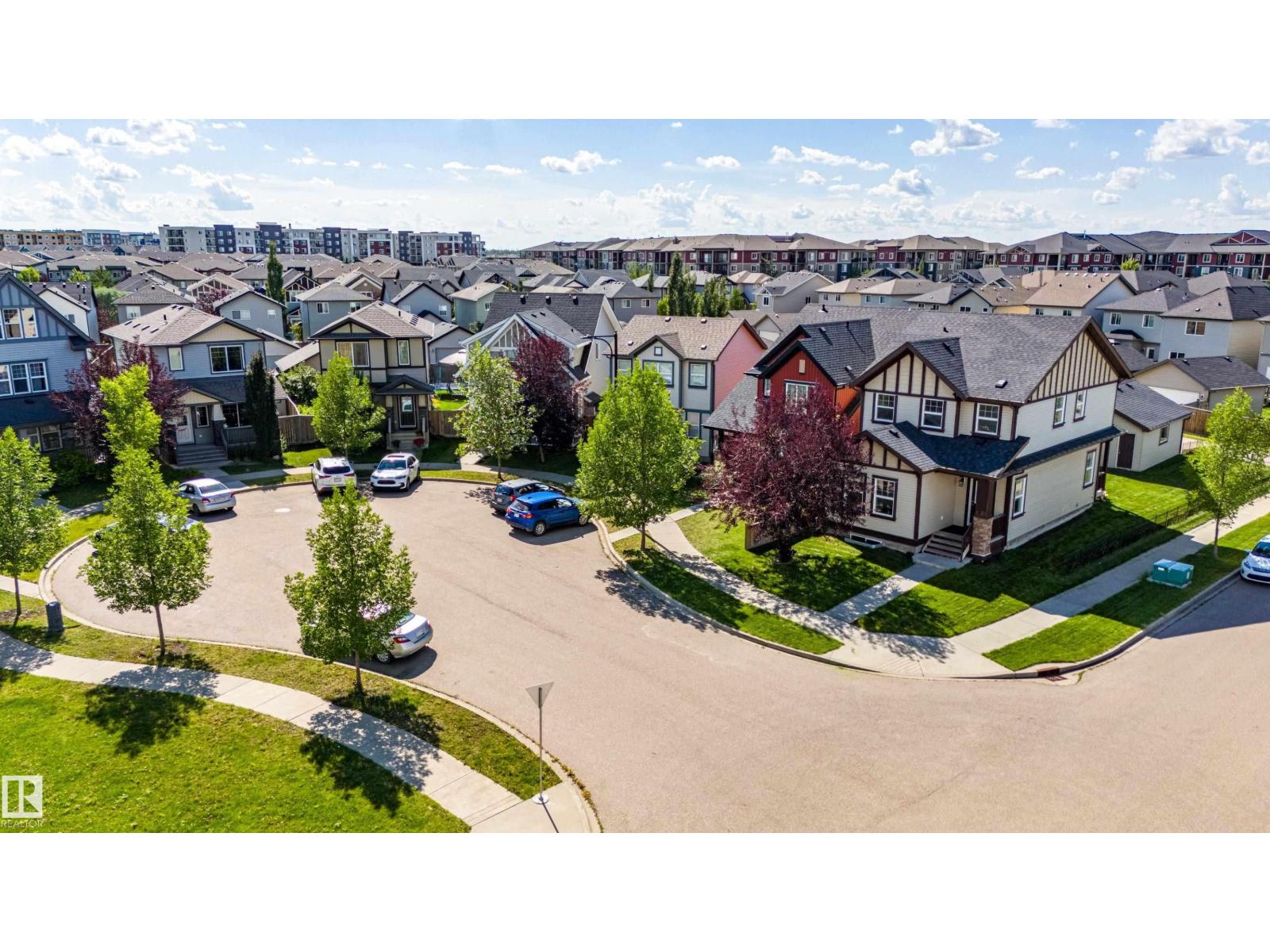 4062 Alexander Way SW, Edmonton, AB T6W 2C6