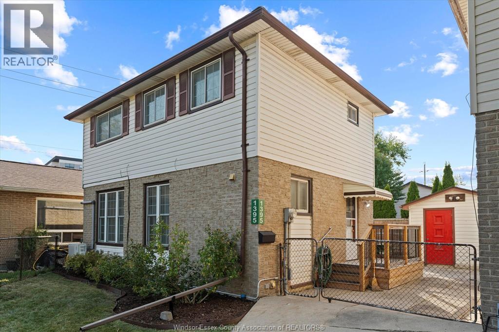 1395 Bayswater Cres, Windsor, ON N8S 4K4