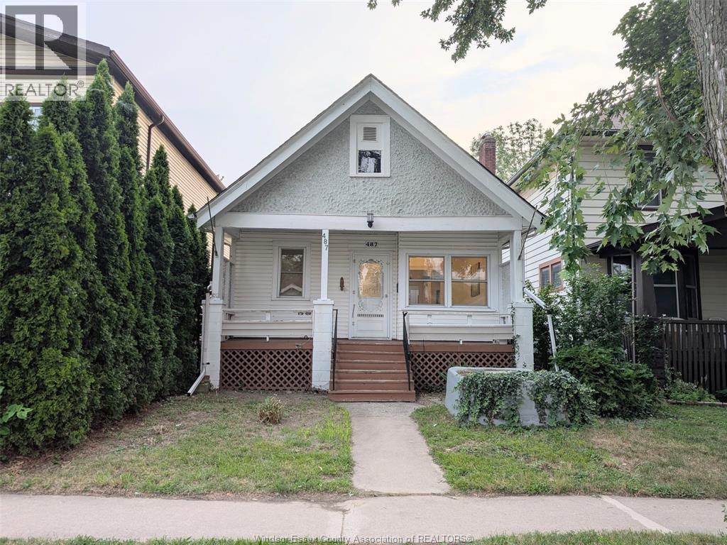 487 Elm Ave, Windsor, ON N9A 5H2