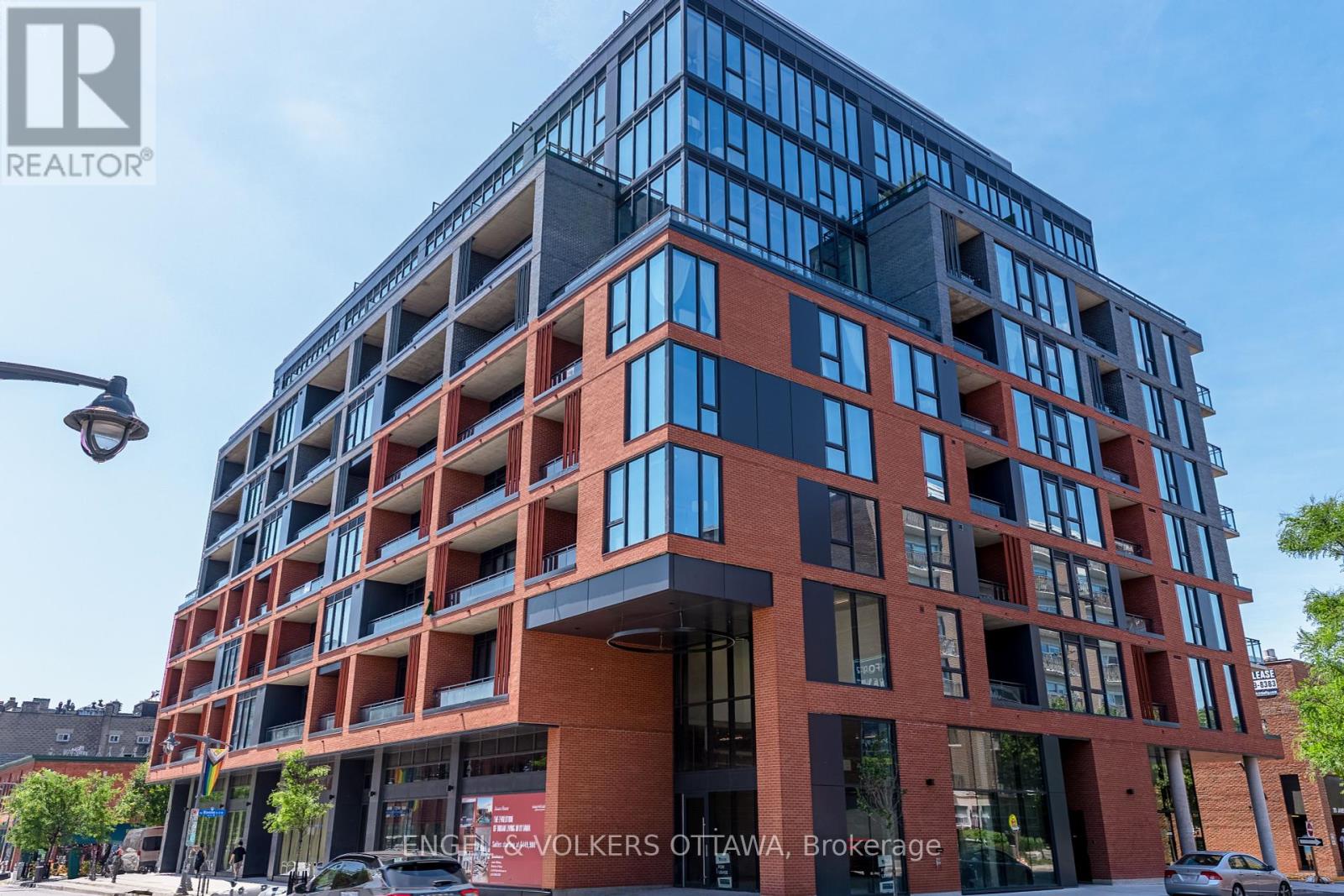 211 10 James St, Ottawa, ON K2P 1T2