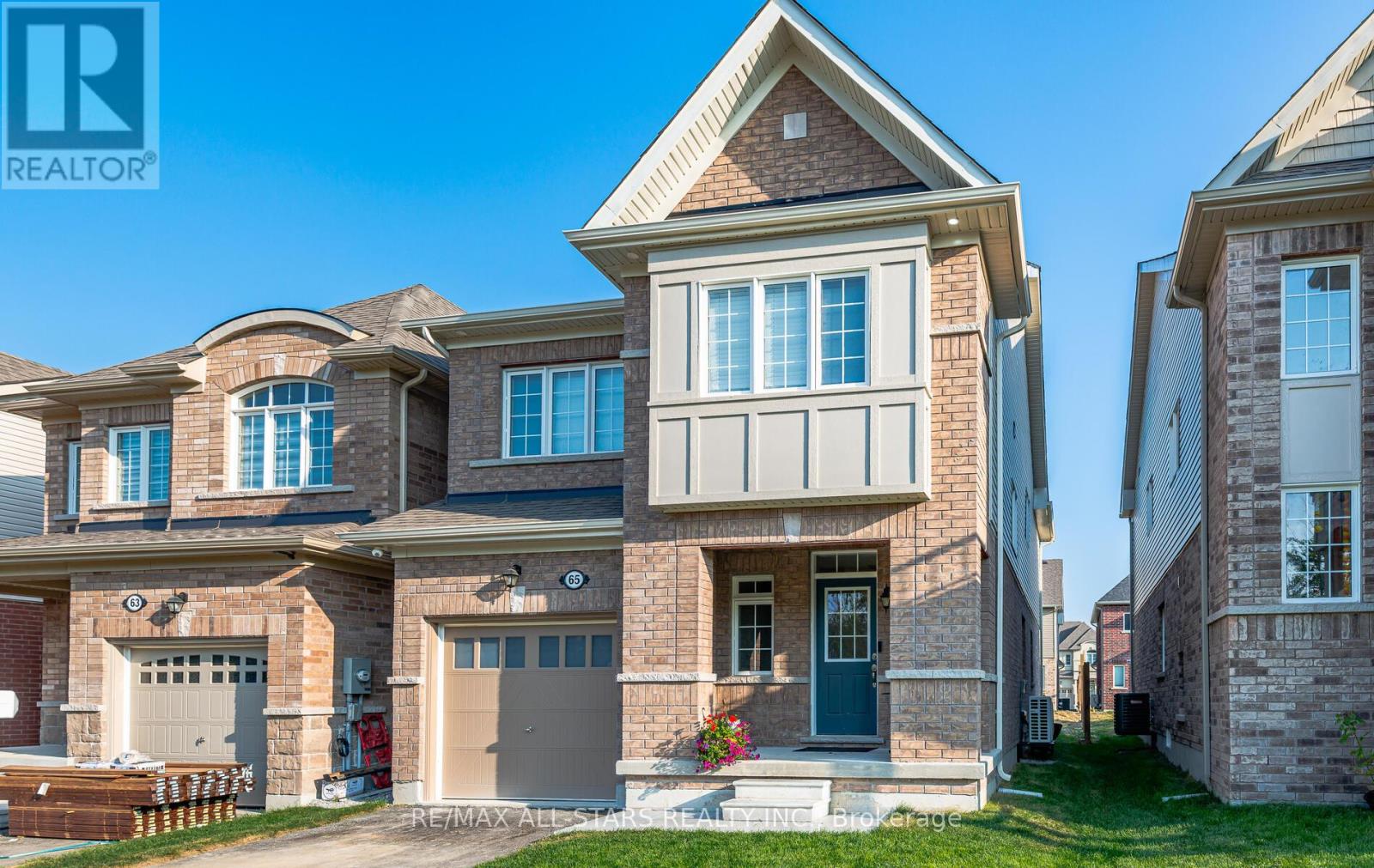 65 Cliff Thompson Ct, Georgina, ON L0E 1R0