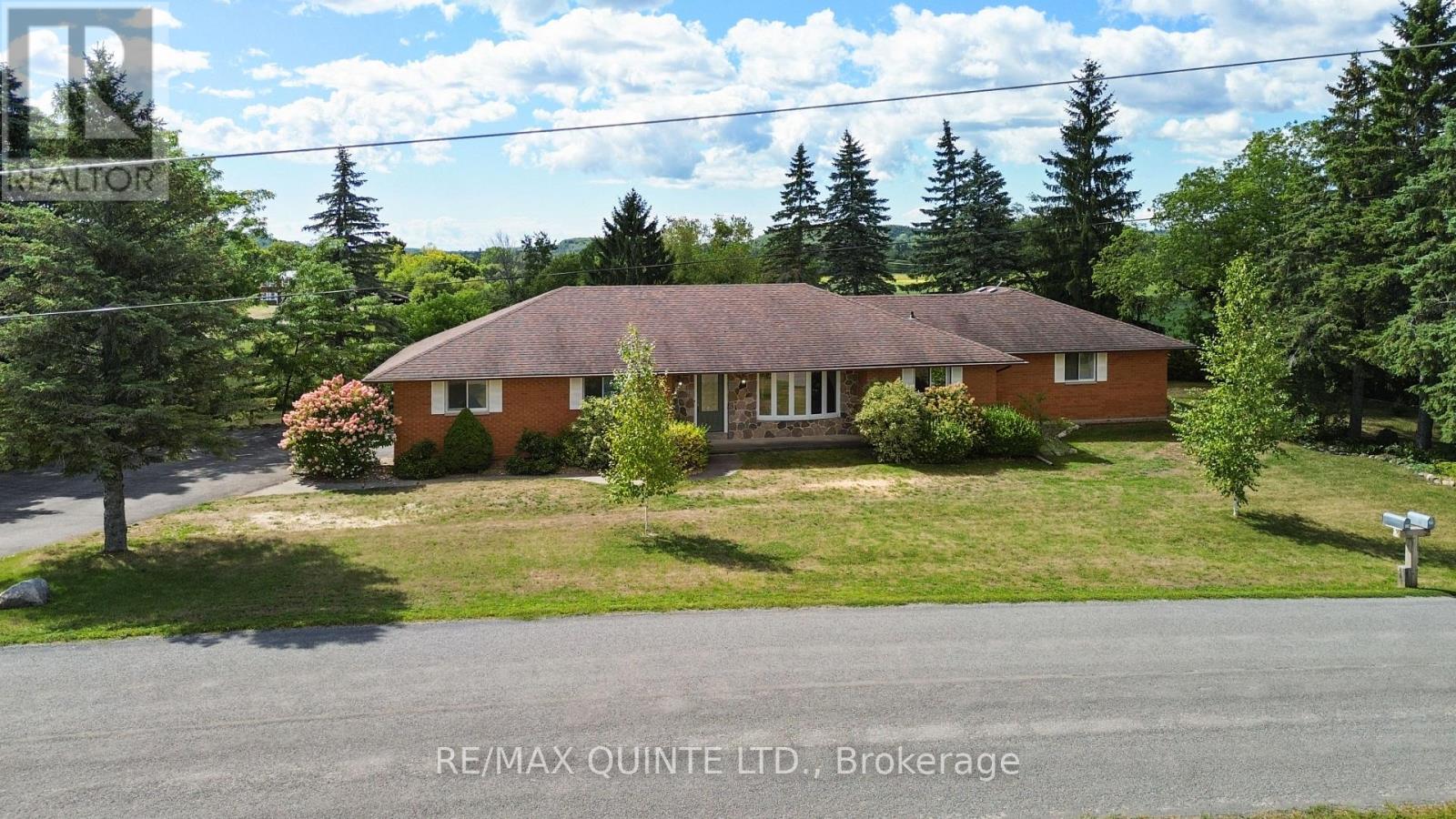 273 Huffman Rd, Quinte West, ON K0K 2C0