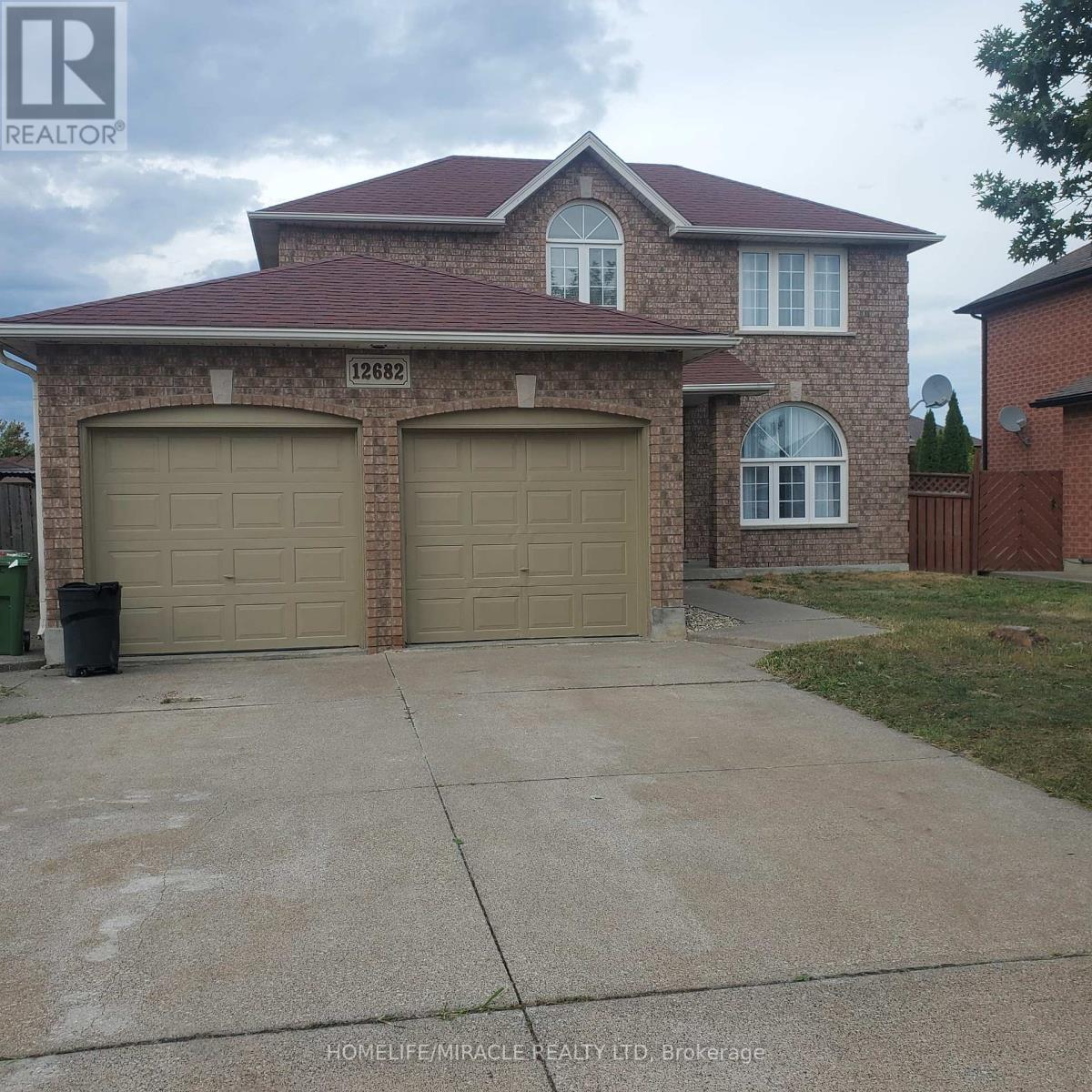 12682 Lanoue St, Tecumseh, ON N8N 4S3