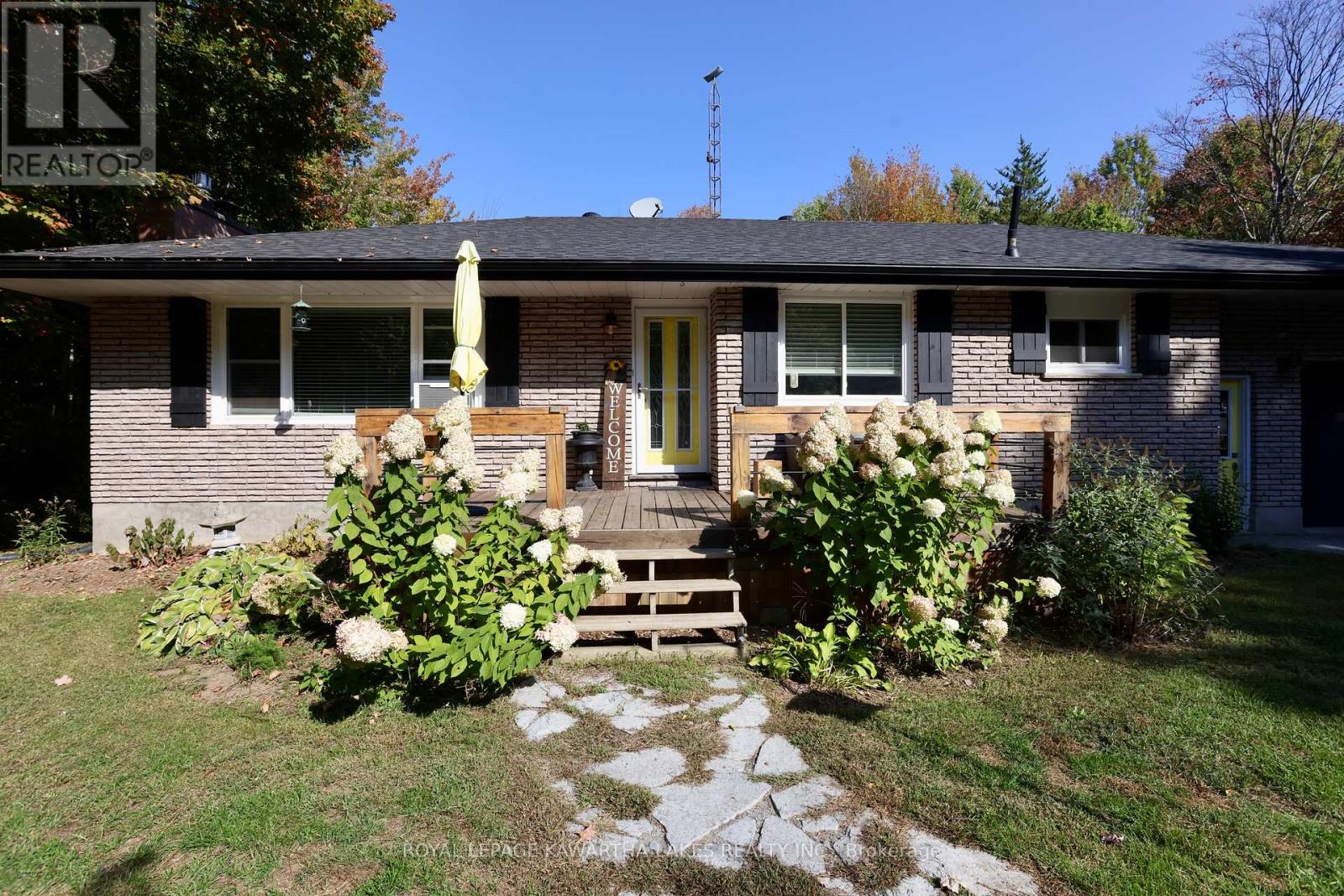 1185 Zoschke Dr, Penetanguishene, ON L9M 2C4