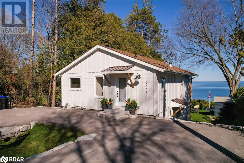 2371 Lakeshore Rd E, Oro-Medonte, ON L0L 1T0