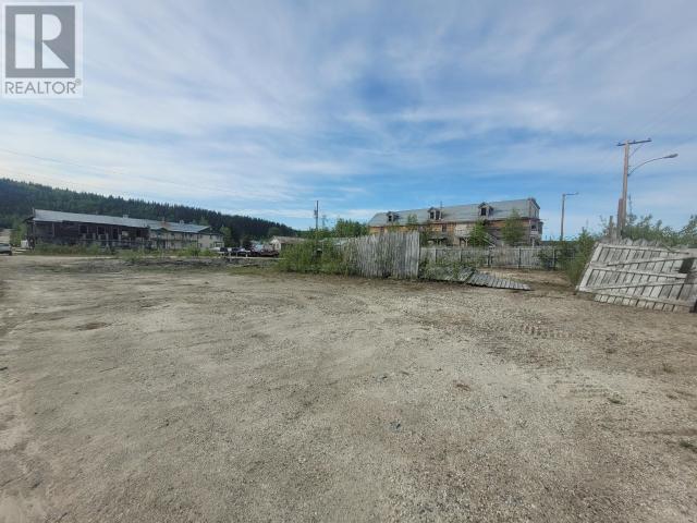 734-742 Front St, Dawson City, YT Y0B 1G0
