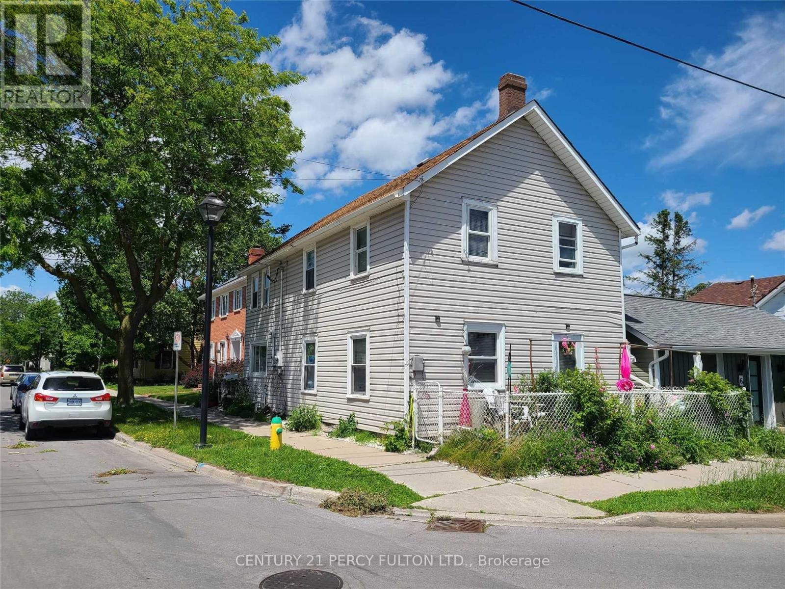 37 S Front St, Belleville, ON K8N 2Y5