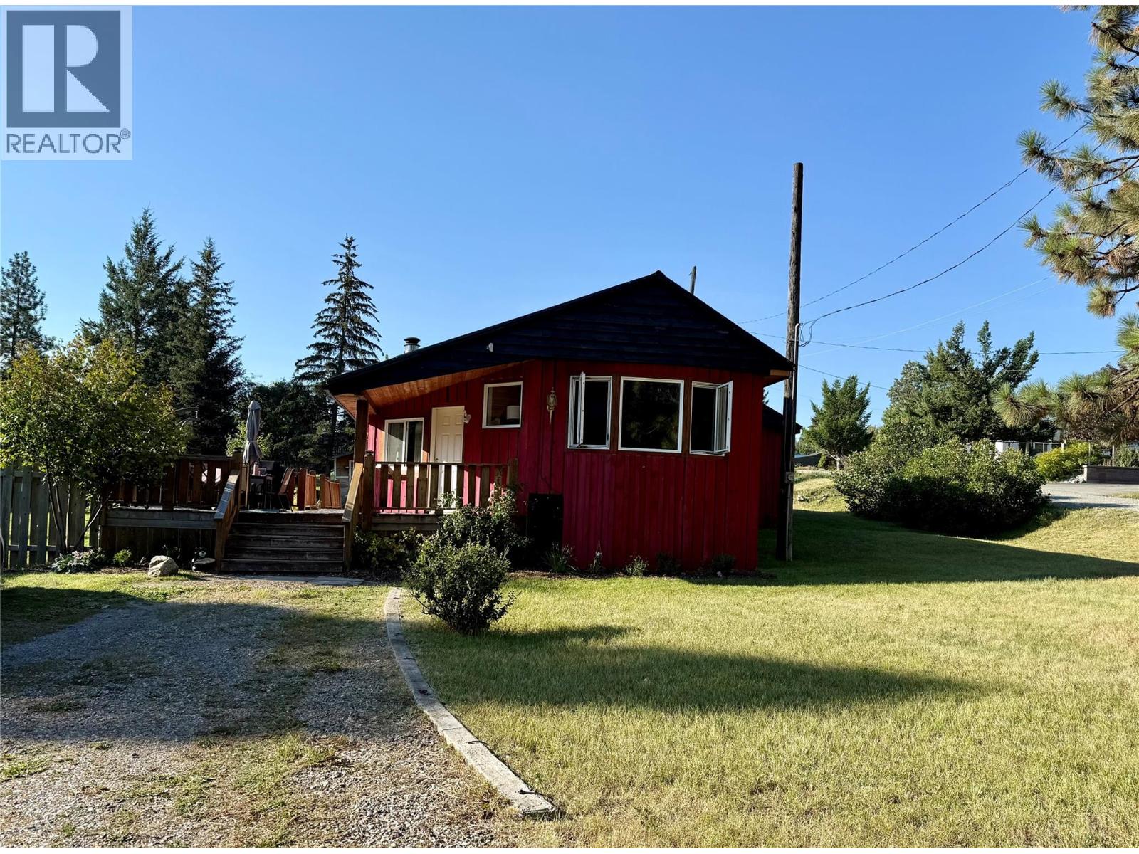 9220 Colomb St, Elko, BC V0B 1J0