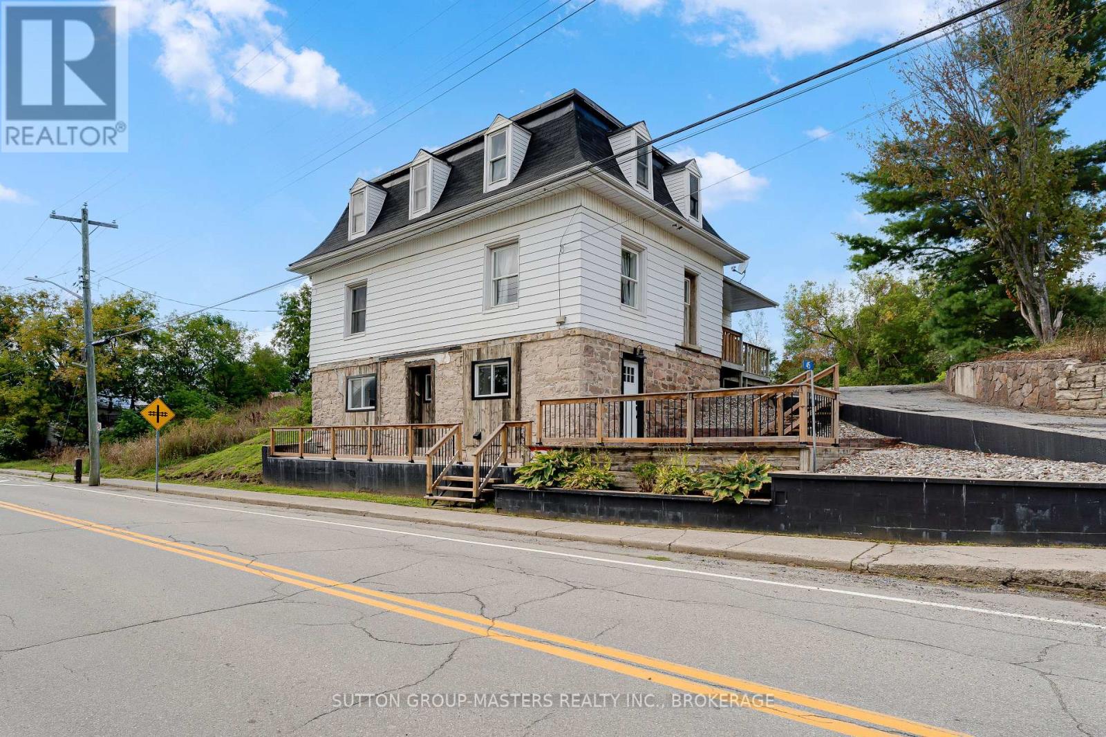 45 Quabbin Rd, Front of Yonge, ON K0E 1R0