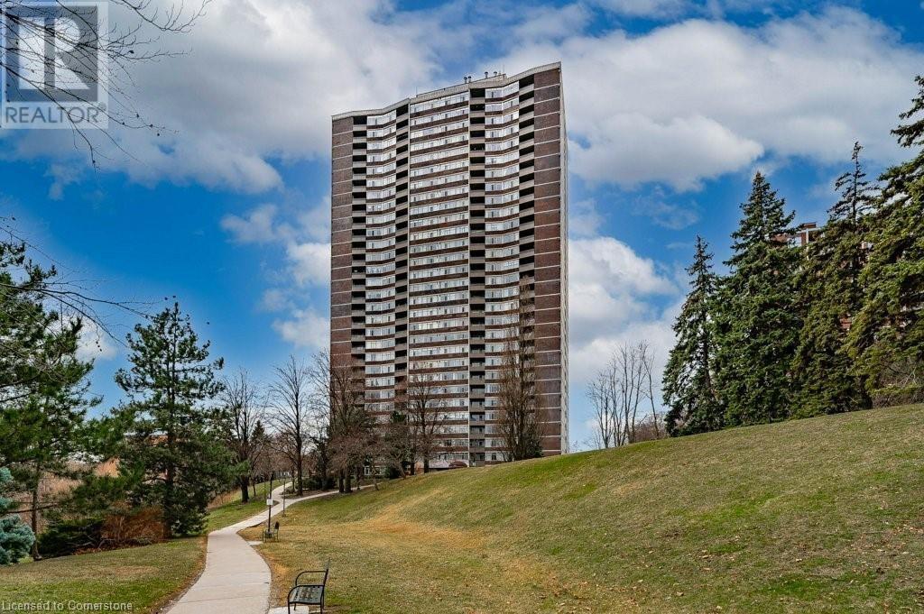 3100 Kirwin Avenue Unit 2102, Mississauga, ON L5A 3S6