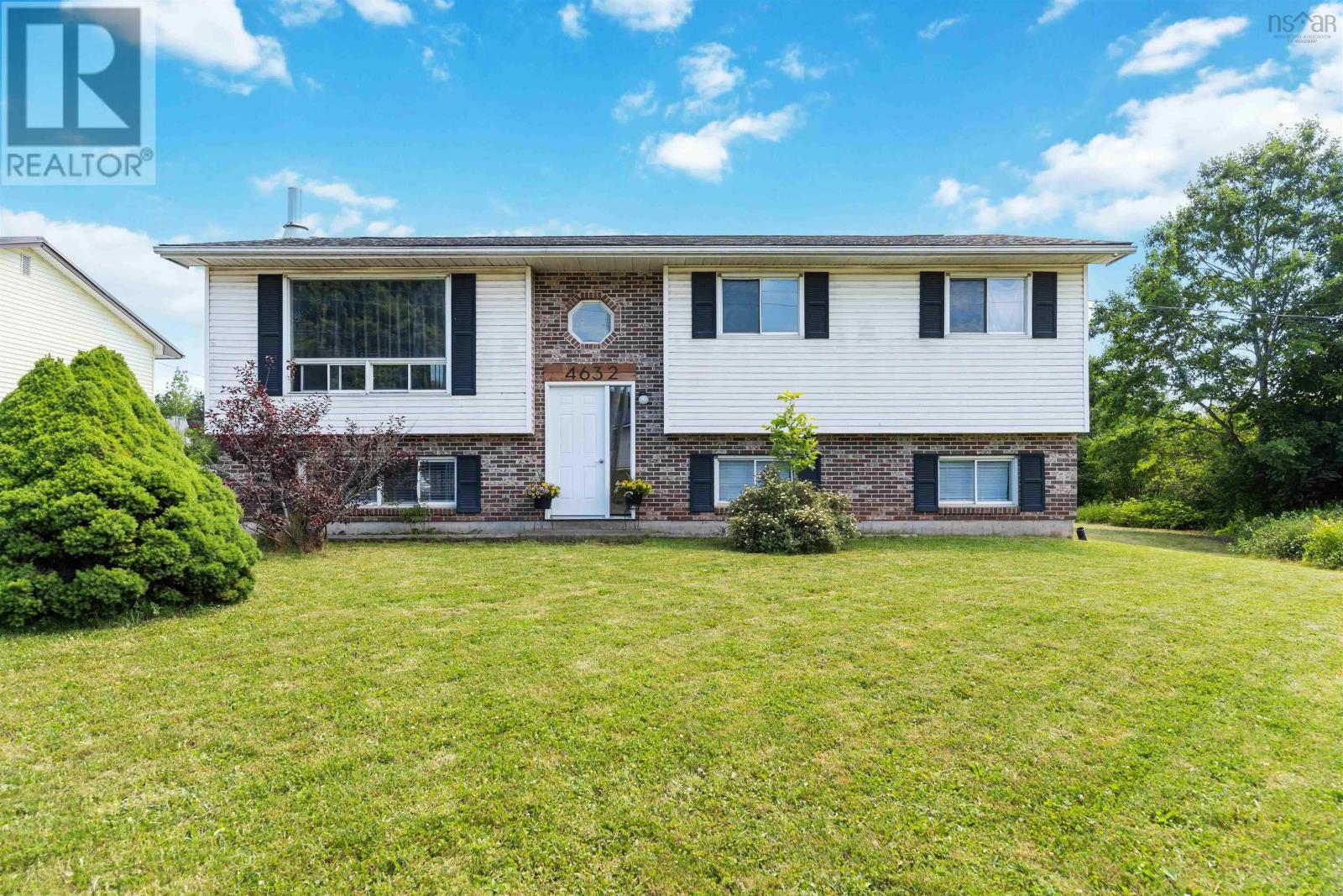 4632 Highway 1, West Hants, NS B0N 2T0