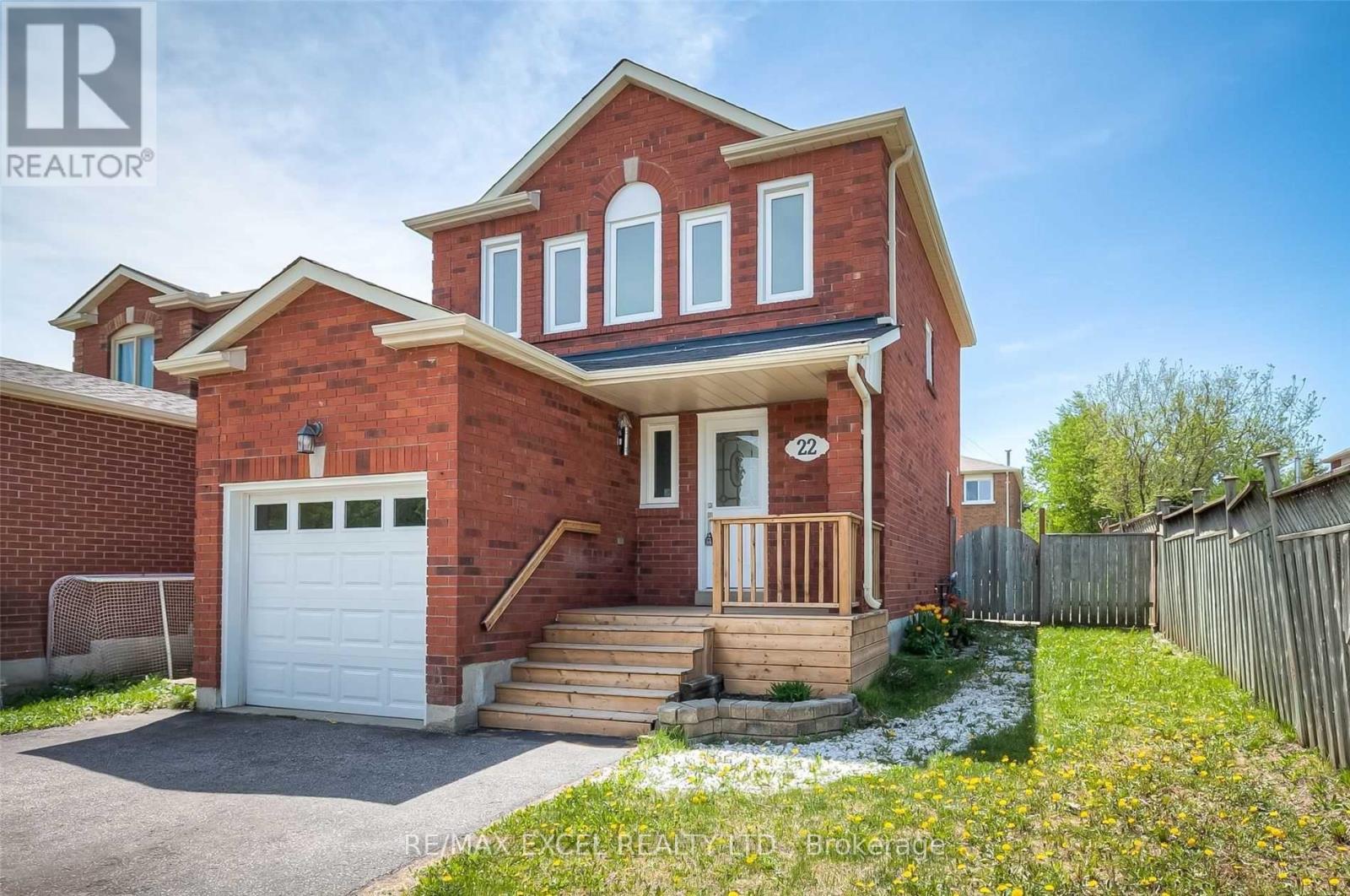22 Weatherup Cres, Barrie, ON L4N 7J6