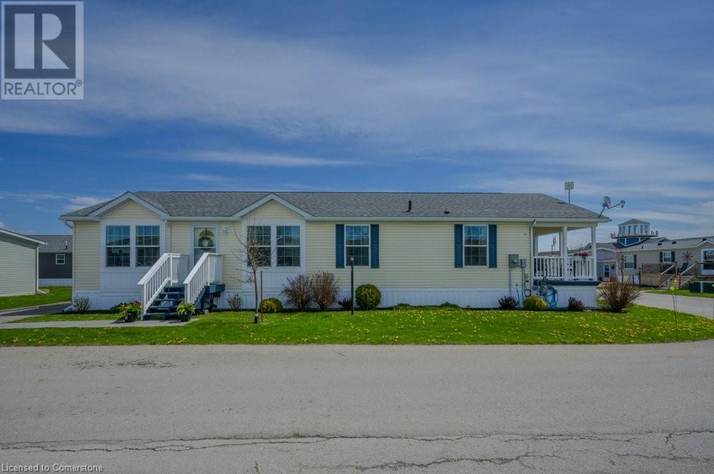 4 Cricklewood Cres, Nanticoke, ON N0A 1L0