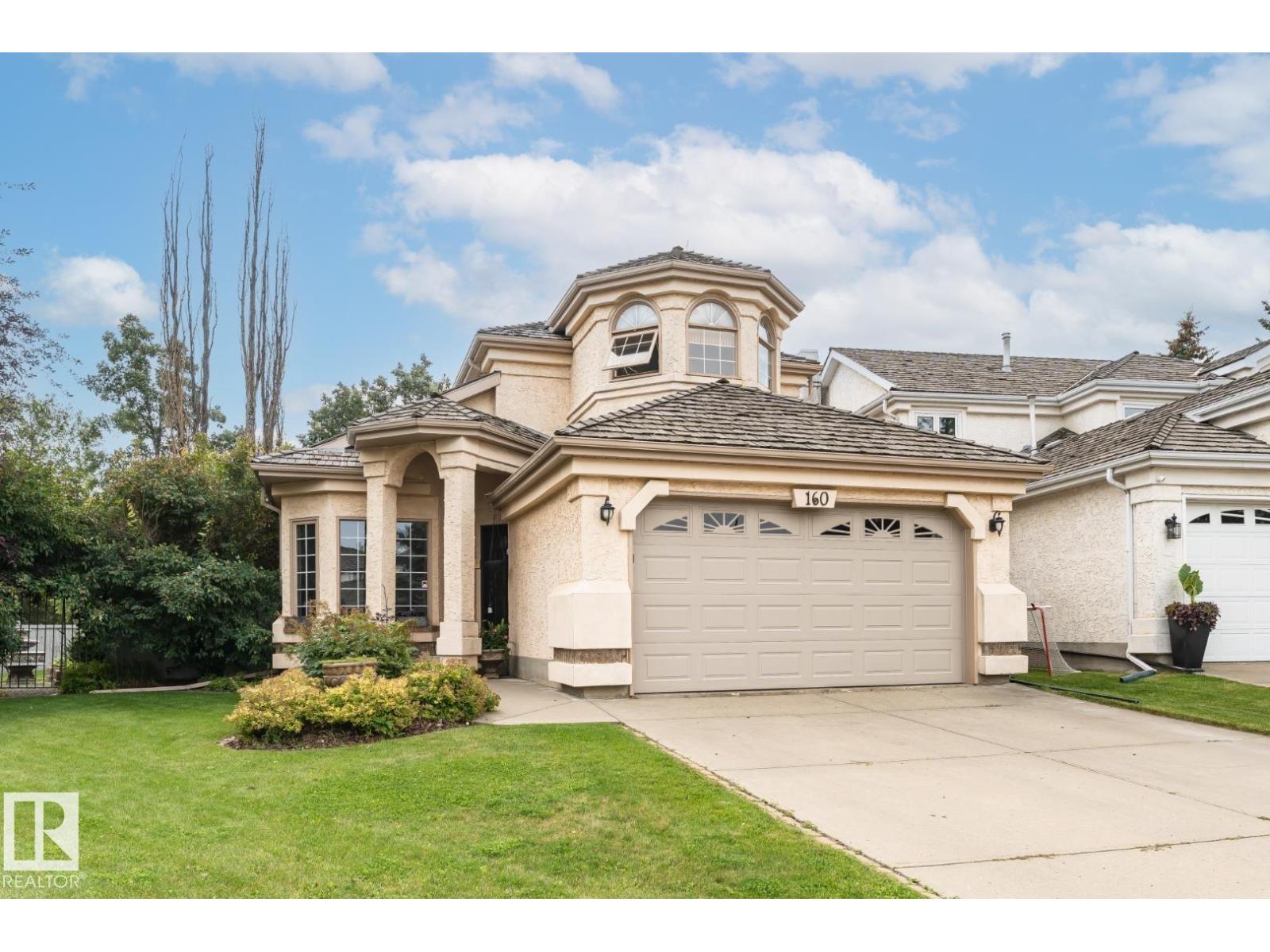 160 Carlson Cl NW, Edmonton, AB T6R 2J7