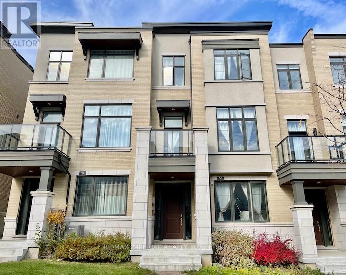 36 Carrville Woods Cir, Vaughan, ON L6A 4Z6