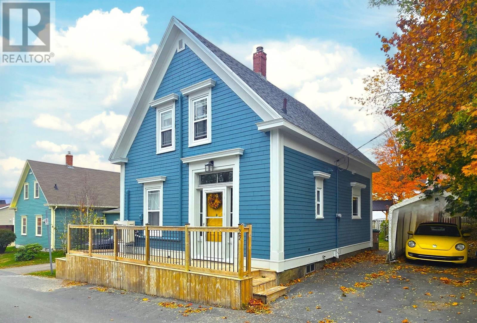 29 School St, Mahone Bay, NS B0J 2E0