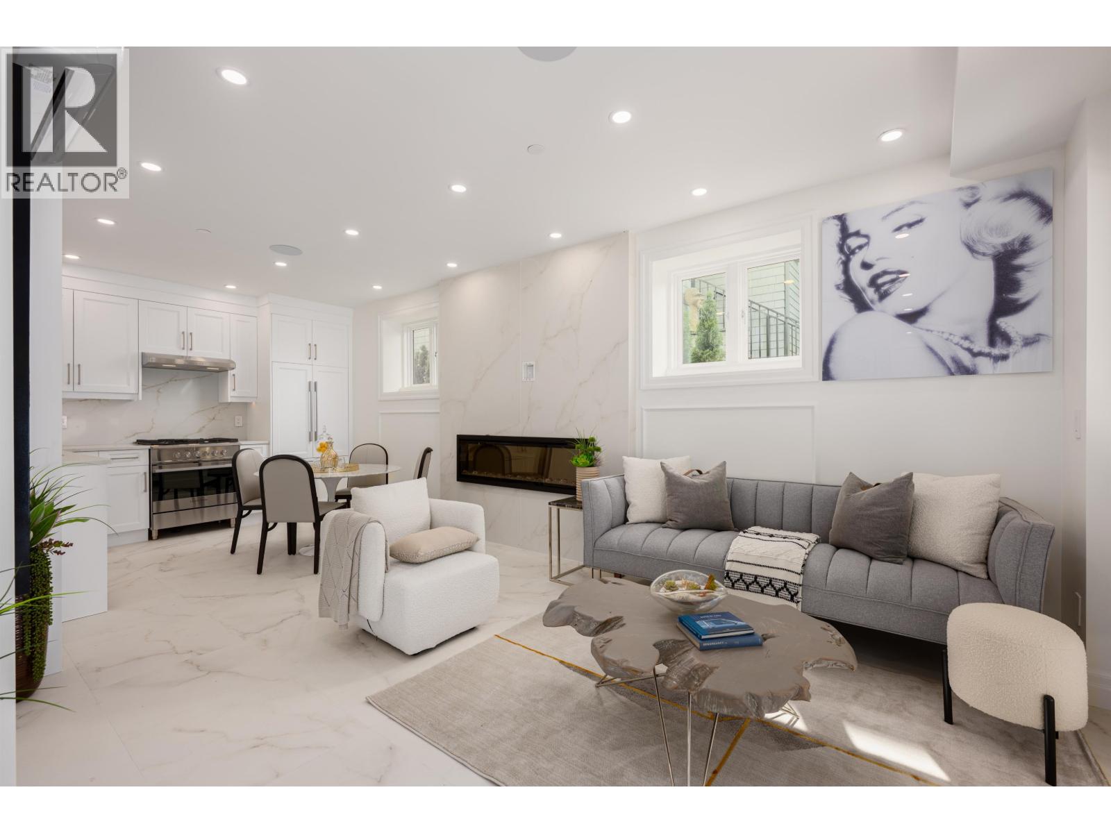 2016 W 15th Ave, Vancouver, BC V6J 2L5