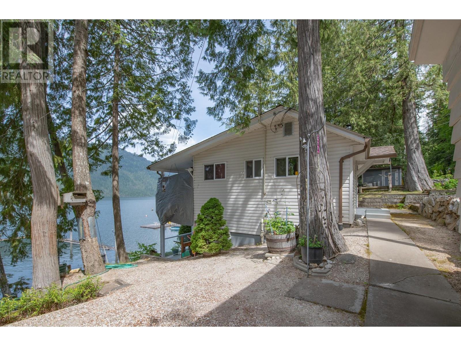 3598 Mabel Lake Rd, Lumby, BC V0E 2G6