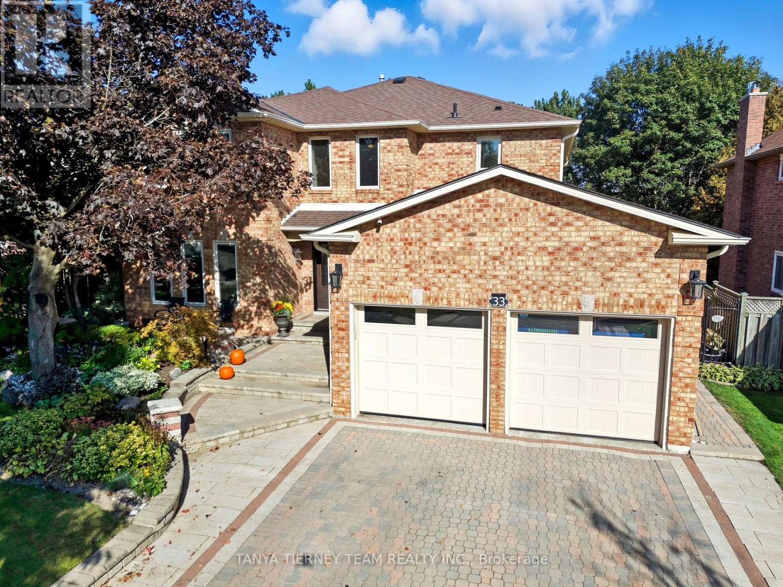 33 Simms Dr, Ajax, ON L1T 3J5