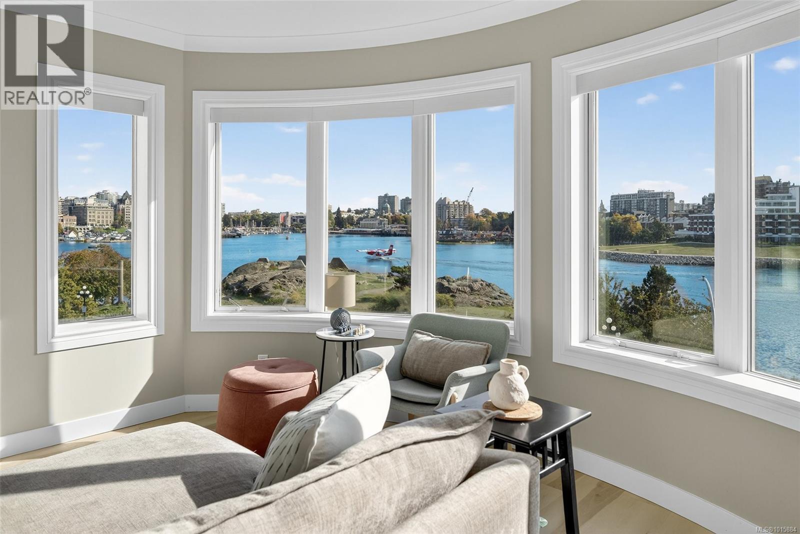 50 Songhees Rd Unit 303 Rd, Victoria, BC V9A 7J4