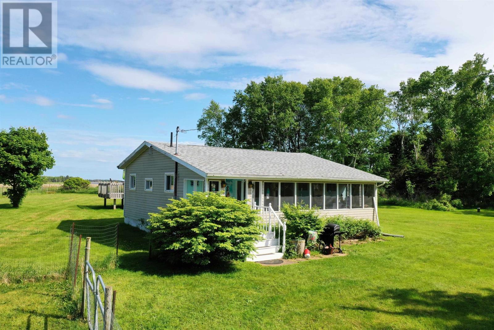 393 Ponds Rd, South Pinette, PE C0A 1A0