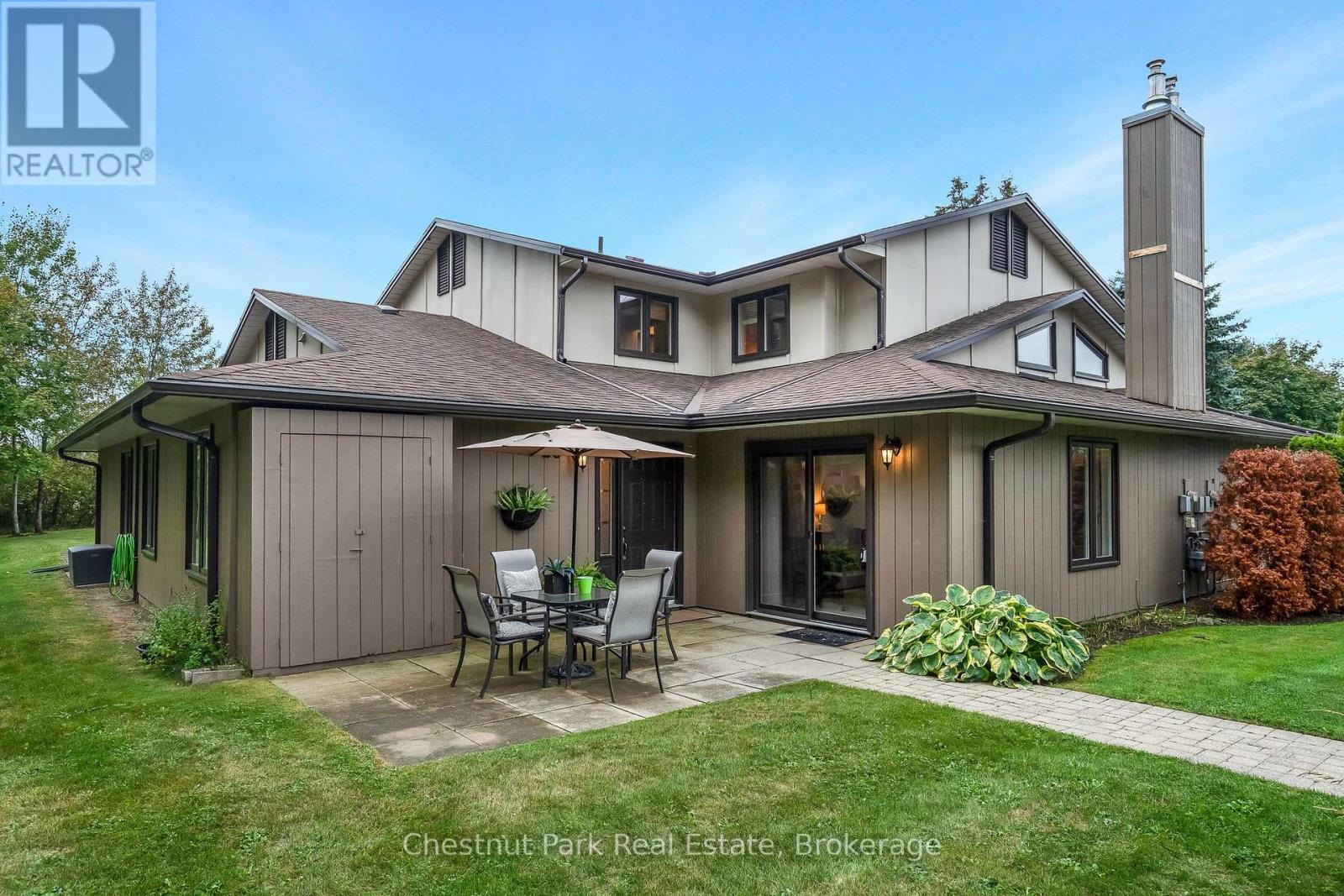 29 Trafalgar Rd, Collingwood, ON L9Y 5G4