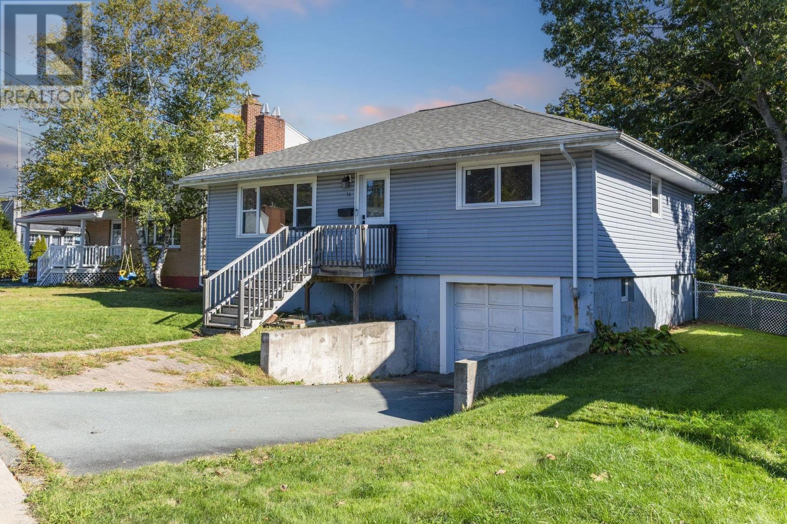14 Limardo Dr, Dartmouth, NS B3A 3X4