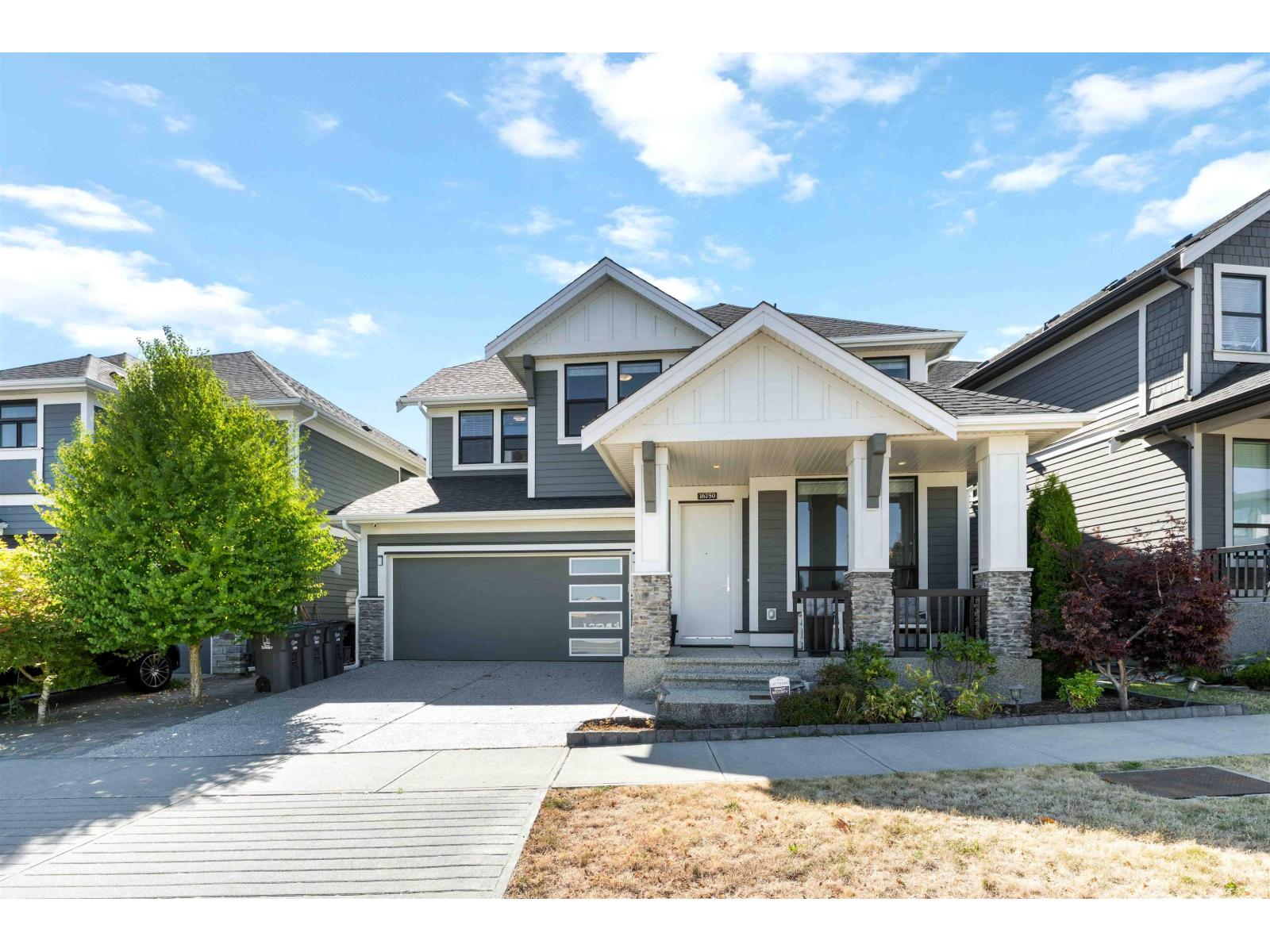 16750 Edgewood Dr, Surrey, BC V3Z 9X9