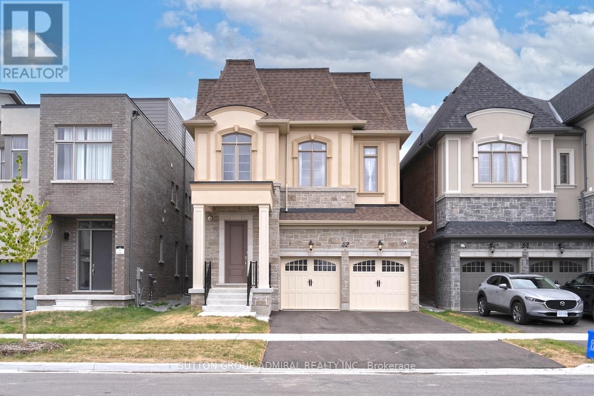 42 Solar St, Richmond Hill, ON L4C 5G9