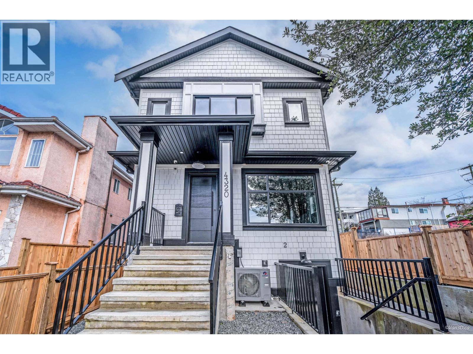 4320 Nanaimo St, Vancouver, BC V5N 5J1